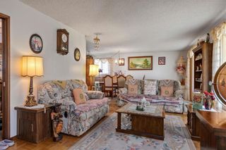 Photo 3: 38 Doubleday Drive in Winnipeg: Maples Residential for sale (4H)  : MLS®# 202313101