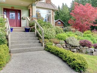 Photo 2: 8708 Pylades Pl in NORTH SAANICH: NS Dean Park House for sale (North Saanich)  : MLS®# 799966