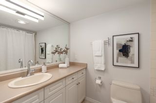 Photo 18: 2413 W 1ST Avenue in Vancouver: Kitsilano Townhouse for sale in "Bayside Manor" (Vancouver West)  : MLS®# R2746768