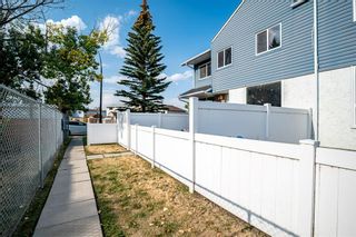Photo 4: 1 4769 Hubalta Road SE in Calgary: Dover Row/Townhouse for sale : MLS®# A1242497