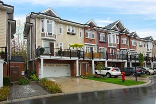 Photo 1: 64 8068 207 Street in Langley: Willoughby Heights Townhouse for sale in "Yorkson Creek - South" : MLS®# R2110691
