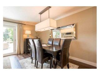 Photo 7: 4687 HOSKINS Road in North Vancouver: Lynn Valley Townhouse for sale in "Yorkwood Hills" : MLS®# V1130189