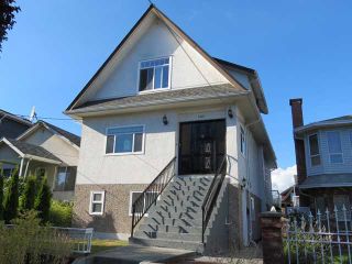 Photo 1: 1041 E 14TH Avenue in Vancouver: Mount Pleasant VE House for sale (Vancouver East)  : MLS®# V969142