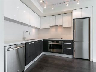 Photo 10: 305 6333 SILVER Avenue in Vancouver: Metrotown Condo for sale in "SILVER" (Burnaby South)  : MLS®# R2098944