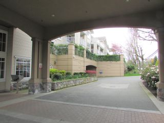 Photo 2: 320 19750 64 Avenue in Langley: Willoughby Heights Condo for sale : MLS®# R2679687