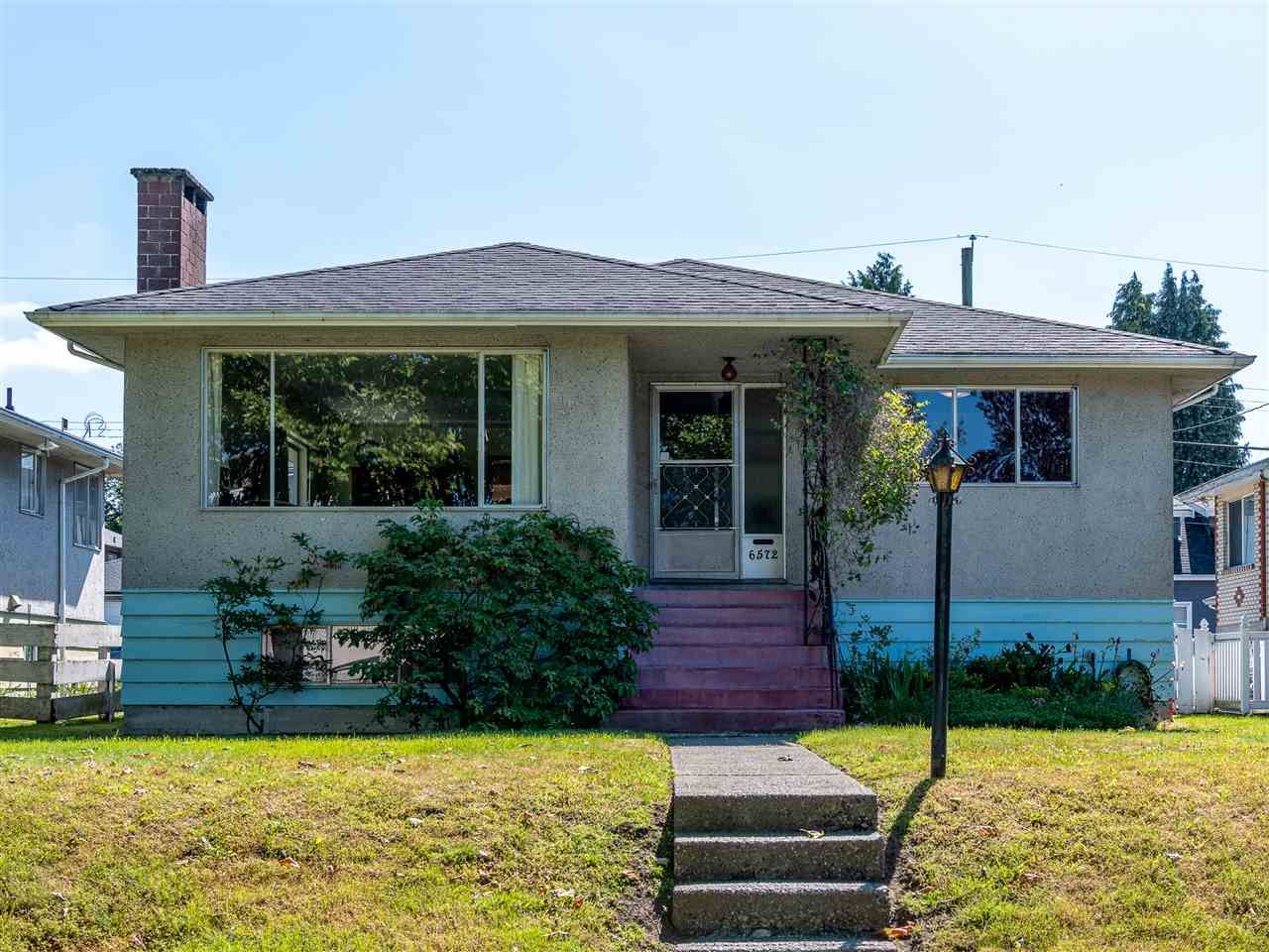 Main Photo: 6572 BUTLER Street in Vancouver: Killarney VE House for sale (Vancouver East)  : MLS®# R2471022