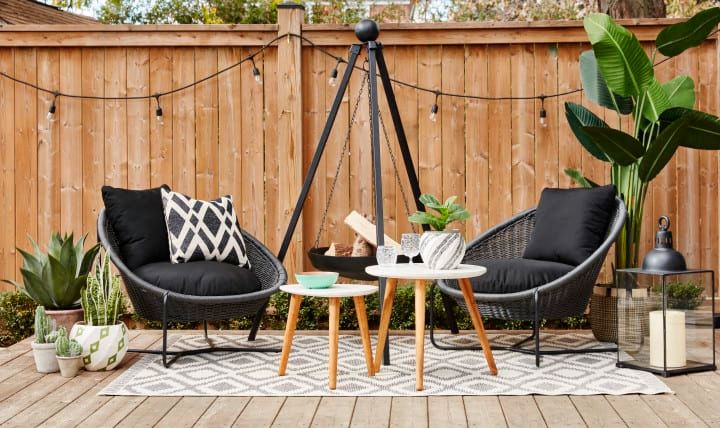 Outdoor Living Space Ideas