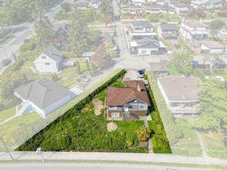 Photo 3: 1715 SE MARINE Drive in Vancouver: Fraserview VE House for sale (Vancouver East)  : MLS®# R2878455