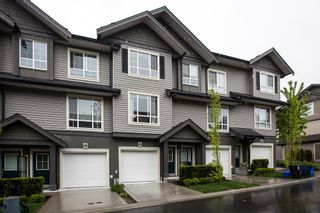 Photo 2: 63 4967 220 Street in Langley: Murrayville Townhouse for sale in "Winchester" : MLS®# R2166876