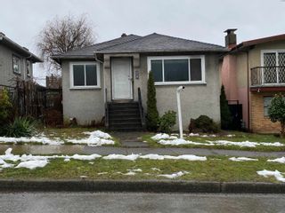 Photo 1: 2528 TURNER Street in Vancouver: Renfrew VE House for sale (Vancouver East)  : MLS®# R2843907