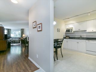 Photo 4: 103 15342 20 Avenue in Surrey: King George Corridor Condo for sale in "STERLING PLACE" (South Surrey White Rock)  : MLS®# R2726042