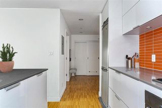 Photo 4: 2804 128 W CORDOVA Street in Vancouver: Downtown VW Condo for sale in "WOODWARDS" (Vancouver West)  : MLS®# R2699285