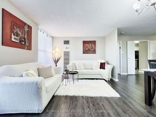 Photo 6: 401 60 Inverlochy Boulevard in Markham: Royal Orchard Condo for sale : MLS®# N8174182