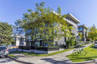 Photo 1: 2318 WINDSOR Street in Vancouver: Mount Pleasant VE Townhouse for sale in "7&W" (Vancouver East)  : MLS®# R2235412