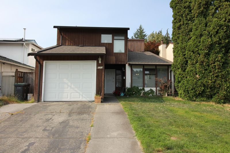 FEATURED LISTING: 3247 GEORGESON Avenue Coquitlam