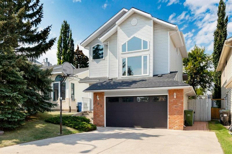 FEATURED LISTING: 109 Scenic Cove Bay Northwest Calgary