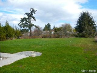 Photo 2: 9173 Basswood Rd in SIDNEY: NS Airport House for sale (North Saanich)  : MLS®# 682472