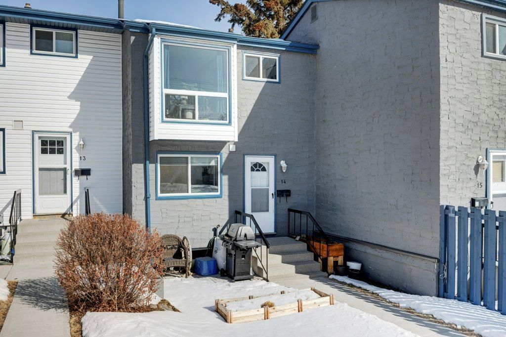 Main Photo: 14 6440 4 Street NW in Calgary: Thorncliffe Row/Townhouse for sale : MLS®# A2032258