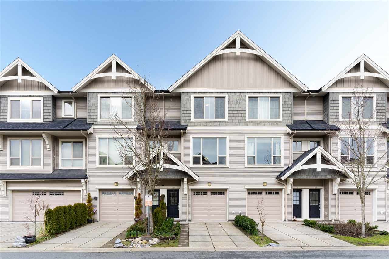 Main Photo: 220 3105 DAYANEE SPRINGS BOULEVARD in Coquitlam: Westwood Plateau Townhouse for sale : MLS®# R2454056
