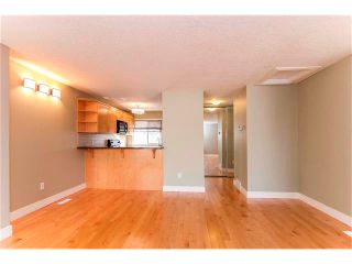 Photo 16: 267 78 Glamis Green SW in Calgary: Glamorgan House for sale : MLS®# C4024998