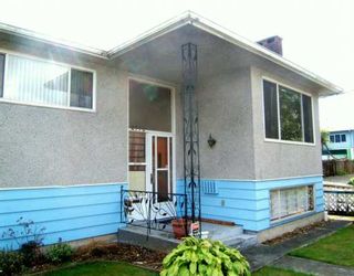 Photo 3: 2710 E 44TH Ave in Vancouver: Killarney VE House for sale in "KILLARNEY" (Vancouver East)  : MLS®# V613476