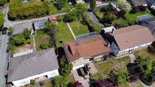 Photo 1: 820 E 16TH Street in North Vancouver: Boulevard House for sale : MLS®# R2879344