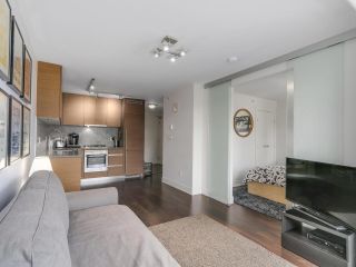 Photo 5: 705 565 SMITHE STREET in Vancouver: Downtown VW Condo for sale (Vancouver West)  : MLS®# R2116160