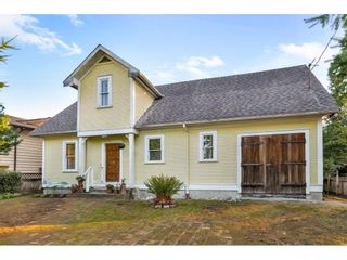 Photo 1: 21198 WICKLUND Avenue in Maple Ridge: Northwest Maple Ridge House for sale : MLS®# R2506044