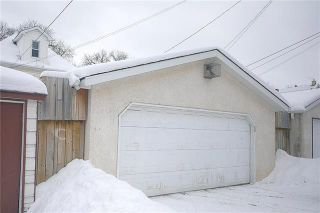 Photo 4: 549 Elgin Avenue in Winnipeg: Single Family Detached for sale (5A)  : MLS®# 1903292