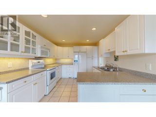 Photo 14: 3453 Ridge Boulevard in West Kelowna: House for sale : MLS®# 10310459
