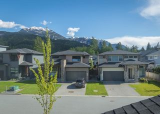 Photo 35: 1703 SPARROW Way in Squamish: Brennan Center House for sale in "Ravenswood" : MLS®# R2711699