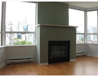 Photo 2: 1607 1003 PACIFIC Street in Vancouver: West End VW Condo for sale in "SEASTAR" (Vancouver West)  : MLS®# V710832
