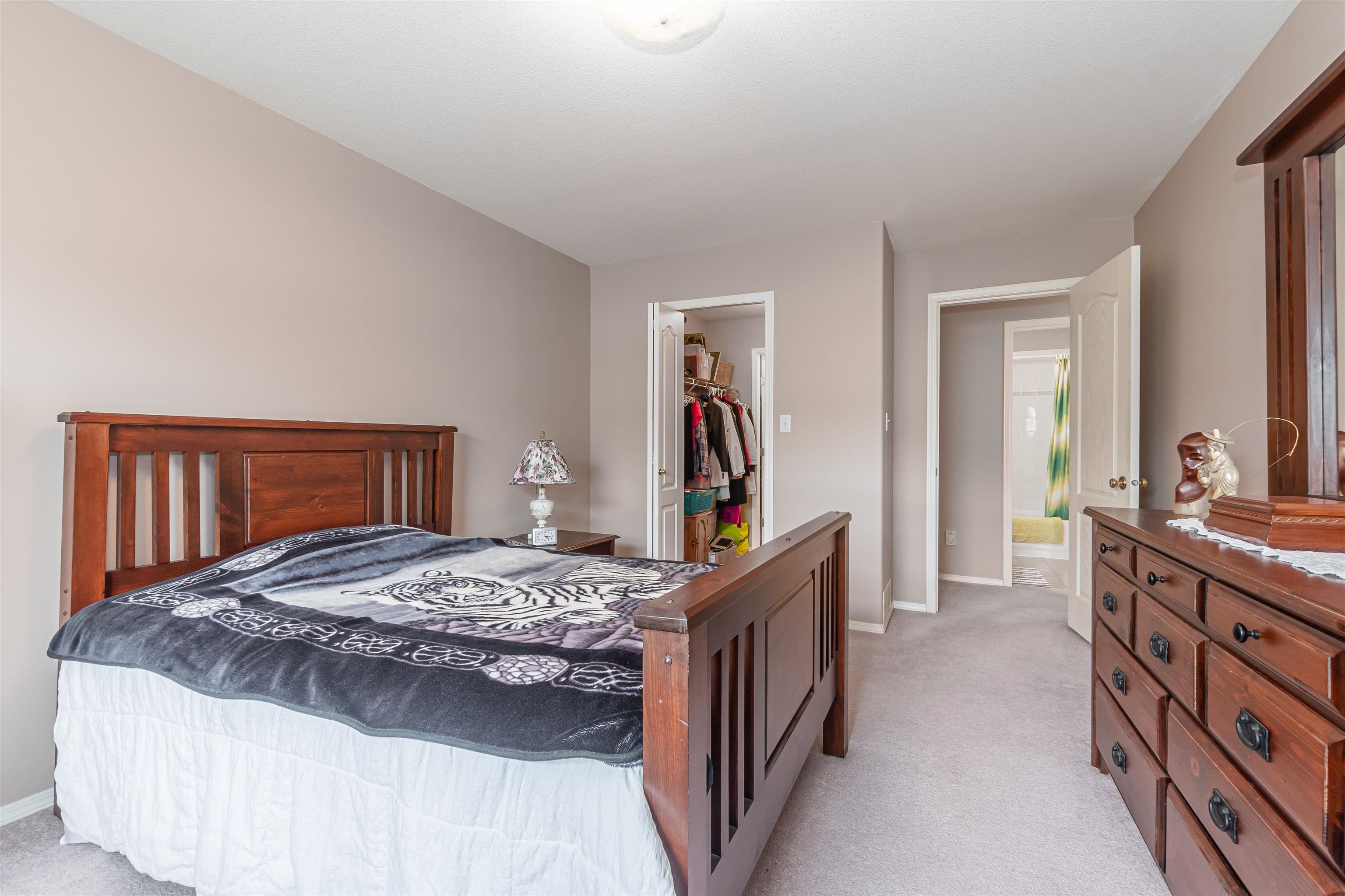 Photo 16: Photos: 2 9486 WOODBINE Street in Chilliwack: Chilliwack Proper East Townhouse for sale in "Villa Rosa" : MLS®# R2700283