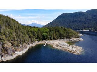 Photo 1: LOT D HARDY ISLAND in Pender Harbour: House for sale : MLS®# R2780965