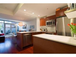 Photo 4: 1231 SEYMOUR Street in Vancouver West: Downtown VW Home for sale ()  : MLS®# V979770