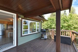 Photo 16: 591 GIBSONS Way in Gibsons: Gibsons & Area House for sale (Sunshine Coast)  : MLS®# R2749821