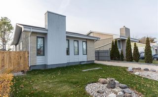 Photo 1: 96 Leahcrest Crescent in Winnipeg: Maples Residential for sale (4H)  : MLS®# 202225968