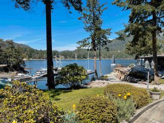 Photo 1: 15 4995 GONZALES Road in Madeira Park: Pender Harbour Egmont House for sale (Sunshine Coast)  : MLS®# R2776745