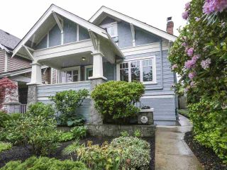 Photo 1: 980 W 20TH Avenue in Vancouver: Cambie House for sale in "DOUGLAS PARK" (Vancouver West)  : MLS®# R2376560