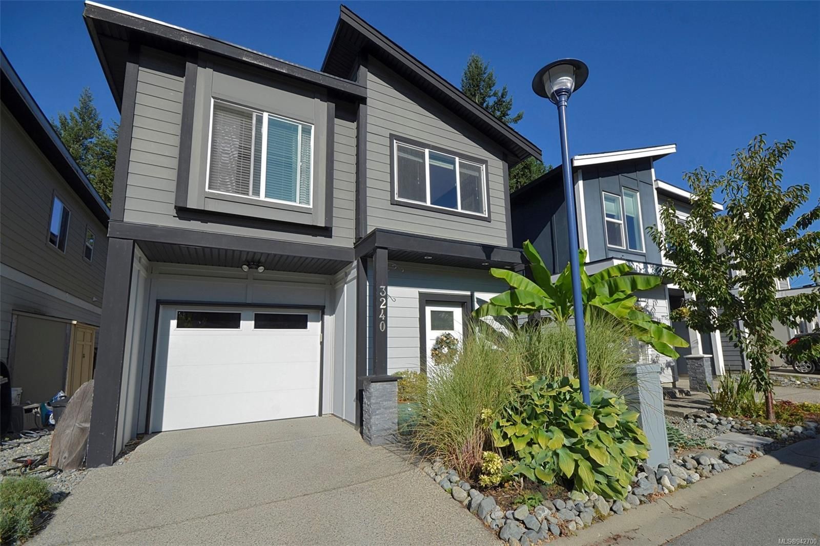 Main Photo: 3240 Navy Crt in Langford: La Walfred House for sale : MLS®# 942700