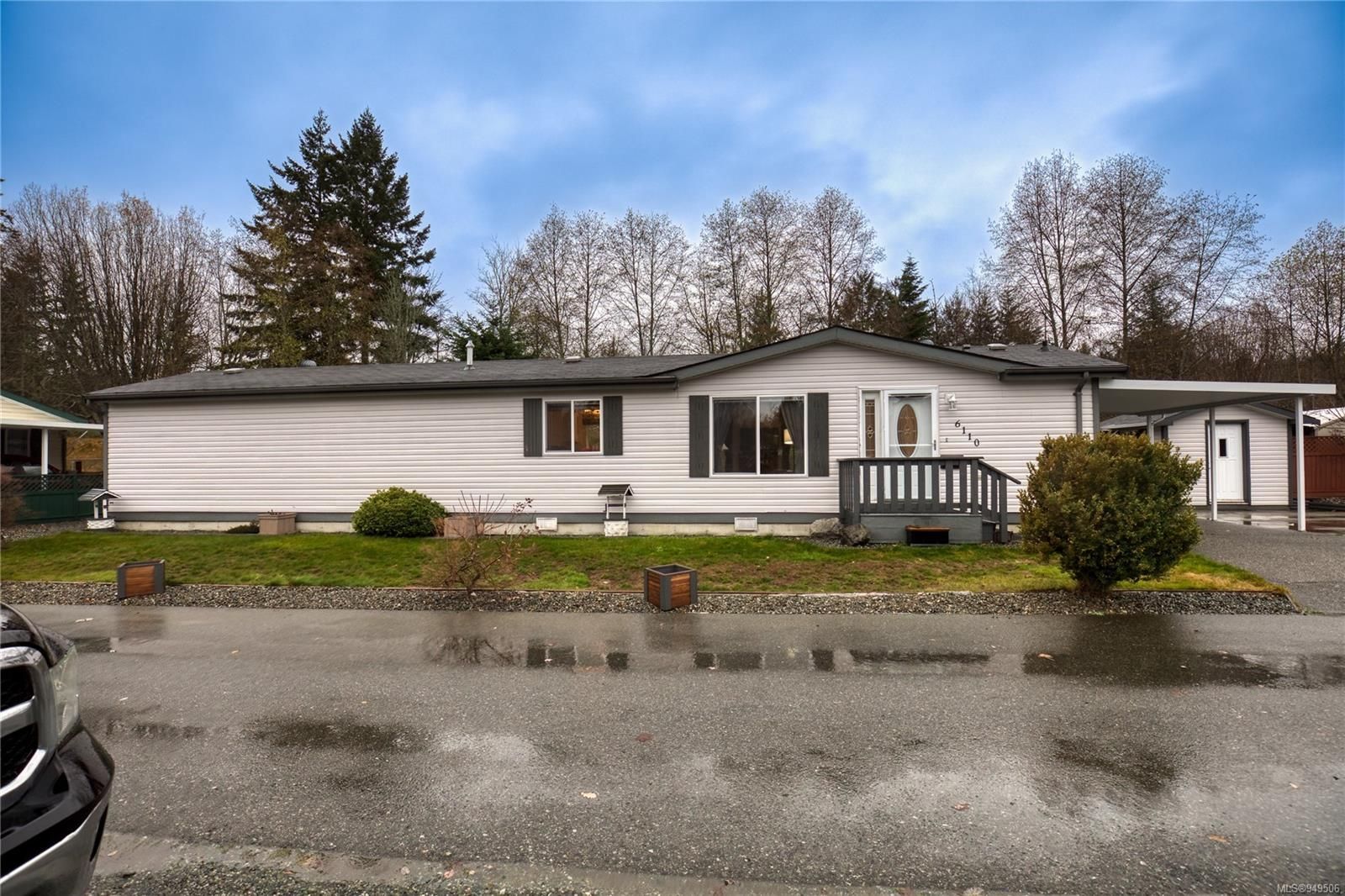 Main Photo: 6110 Denver Way in Nanaimo: Na Pleasant Valley Manufactured Home for sale : MLS®# 949506