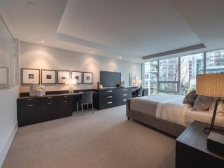 Photo 11: 1510 HOMER Mews in Vancouver: Yaletown Townhouse for sale in "THE ERICKSON" (Vancouver West)  : MLS®# R2334028