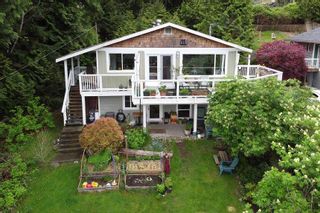 Photo 1: 1091 MARINE Drive in Gibsons: Gibsons & Area House for sale (Sunshine Coast)  : MLS®# R2574351