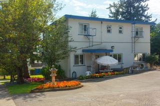 Photo 2: 612 Fernhill Rd in VICTORIA: Es Rockheights Multi Family for sale (Esquimalt)  : MLS®# 822975
