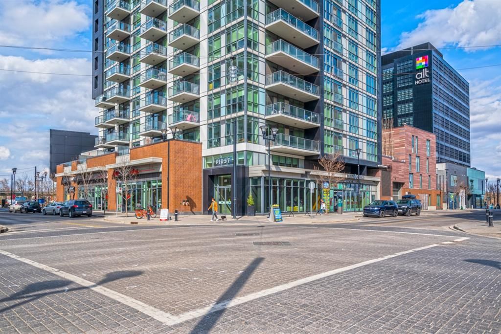 Main Photo: 411 550 Riverfront Avenue SE in Calgary: Downtown East Village Apartment for sale : MLS®# A1212416