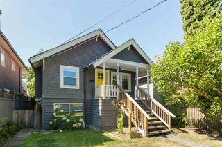 Photo 2: 4131 WINDSOR STREET in Vancouver: Fraser VE House for sale (Vancouver East)  : MLS®# R2503107
