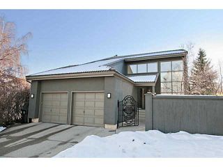 Photo 1: 9928 PATTON Road SW in CALGARY: Pump Hill Residential Detached Single Family for sale (Calgary)  : MLS®# C3592834