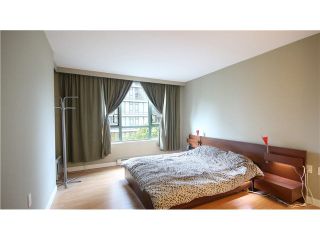 Photo 2: 810 7380 ELMBRIDGE Way in Richmond: Brighouse Condo for sale in "THE RESIDENCE" : MLS®# V1090955