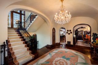 Photo 3: MISSION HILLS House for sale : 6 bedrooms : 2440 Pine Street in San Diego