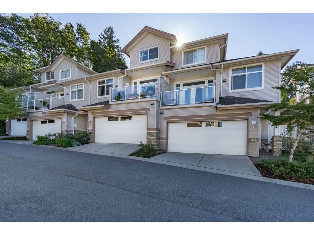 Main Photo: 42 11860 RIVER Road in Surrey: Royal Heights Townhouse for sale in "Cypress Ridge" (North Surrey)  : MLS®# R2216703